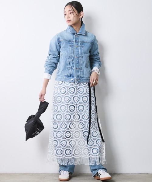 CHIC STYLE（シックスタイル）の「綿100％デニムジャケット＜大きいサイズ有＞シックスタイル（デニムジャケット・レディース・ブルー系/ネイビー系・M/L/LL/3L/4L/5L）」の18枚目の写真