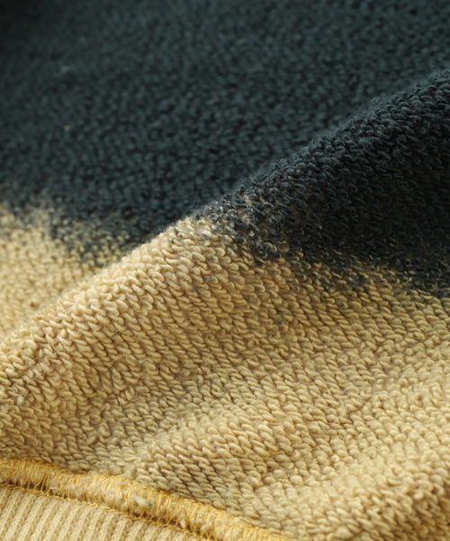 JOURNAL STANDARD（ジャーナルスタンダード）の「NOMARHYTHM TEXTILE (ノーマリズム テキスタイル) SMU Hand Dye Twist Sweat（スウェット・メンズ・グリーン・LARGE/MEDIUM）」の6枚目の写真