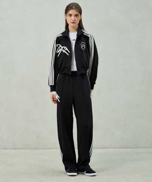 ARI(アリ)の「RIBBON JERSEY TRACK TOP / BLACK(ナイロンジャケット・レディース・ブラック・FREE)」の5枚目の写真