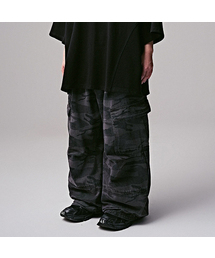 ZENDUST（ジェンダスト）の「Ginyu Big Pocket Cargo Pants BLACK CAMO（その他パンツ）」