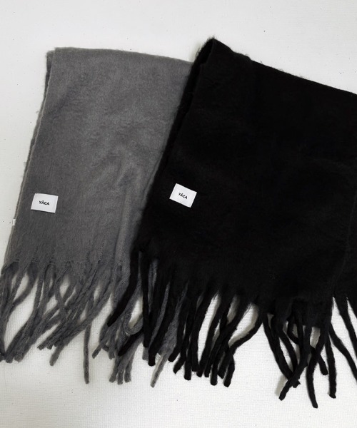 YACA（ヤーカ）の「Volume Muffler/ボリュームマフラー（マフラー・レディース・ブラック/グレー・FREE）」の7枚目の写真