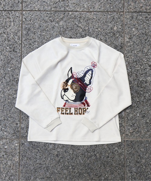 ATELANE（アテレーン）の「ATELANE / スウェードポンチ/アソート/刺繍デザイン/ロングスリーブ（Tシャツ/カットソー・メンズ・ベージュ/ブラック系その他2/ブラック/ブルー/ホワイト系その他2/ブラック系その他/グレー/ホワイト系その他/アイボリー・LARGE/X-LARGE/MEDIUM）」の4枚目の写真
