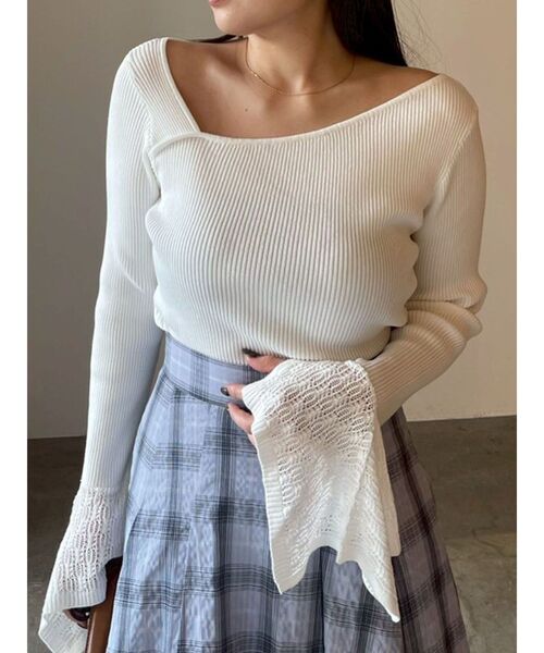 LAGUNAMOON（ラグナムーン）の「シアーパターンカフスリブニットプルオーバー（ニット/セーター・レディース・ブラック/ラベンダー/ホワイト・FREE）」の2枚目の写真