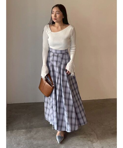 LAGUNAMOON（ラグナムーン）の「シアーパターンカフスリブニットプルオーバー（ニット/セーター・レディース・ブラック/ラベンダー/ホワイト・FREE）」の9枚目の写真