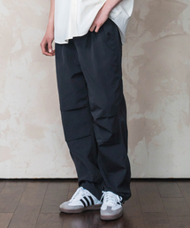 INDUST（インダスト）の「タスランツーピンタックポケットパラシュートパンツ_ブラック（スウェットパンツ）」