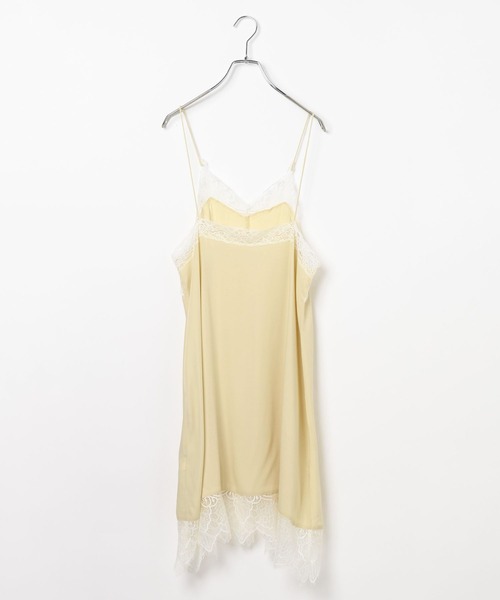 BAYFLOW（ベイフロー）の「[トレンドアイテム]スリップドレス（ワンピース・レディース・アイボリー/チャコール・FREE）」の3枚目の写真