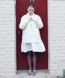 YOUNGOH（ヨンオ）の「フラワーエンブロイダーパディッドシャツジャケット（ダウンジャケット/コート）」