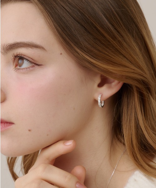 TITTY&CO.（ティティーアンドコー）の「【Monnette】インフィニティモチーフシルバーピアス（ネックレス・レディース・シルバー・FREE）」の5枚目の写真