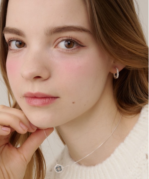 TITTY&CO.（ティティーアンドコー）の「【Monnette】インフィニティモチーフシルバーピアス（ネックレス・レディース・シルバー・FREE）」の4枚目の写真
