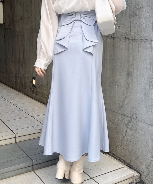 INGNI(イング)の「バックリボンマーメイドスカート(スカート・レディース・ブラック系その他3/ライトベージュ/ブラック/サックスブルー/ピンク・FREE/L)」の4枚目の写真