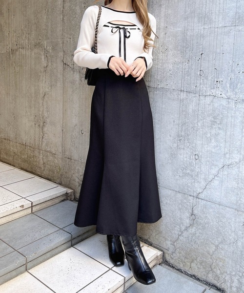 INGNI（イング）の「バックリボンマーメイドスカート（スカート・レディース・ブラック系その他3/ライトベージュ/ブラック・FREE）」の5枚目の写真