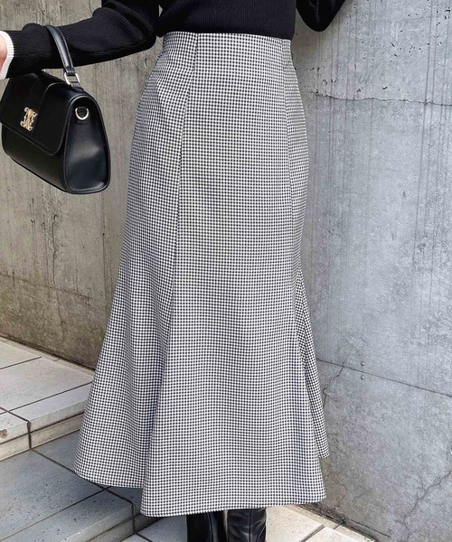 INGNI（イング）の「バックリボンマーメイドスカート（スカート・レディース・ブラック系その他3/ライトベージュ/ブラック・FREE）」の10枚目の写真