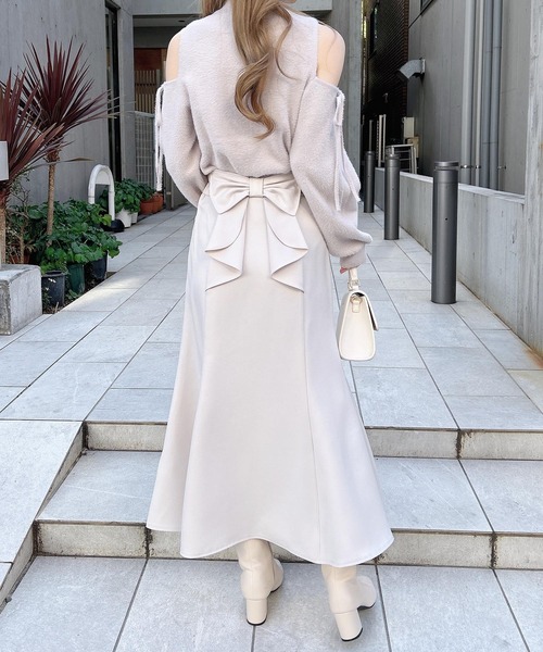 INGNI（イング）の「バックリボンマーメイドスカート（スカート・レディース・ブラック系その他3/ライトベージュ/ブラック・FREE）」の17枚目の写真