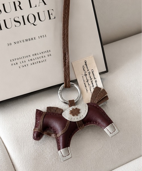 NOLITA LABORATORY（ノリータラボラトリー）の「【 NOLITA / ノリータ 】ホースモチーフ PUレザー バッグチャーム 配色馬 キーホルダー（チャーム・レディース・ホワイト/ブラウン・FREE）」の2枚目の写真