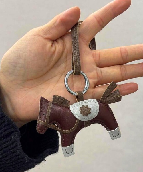 NOLITA LABORATORY（ノリータラボラトリー）の「【 NOLITA / ノリータ 】ホースモチーフ PUレザー バッグチャーム 配色馬 キーホルダー（チャーム・レディース・ホワイト/ブラウン・FREE）」の8枚目の写真