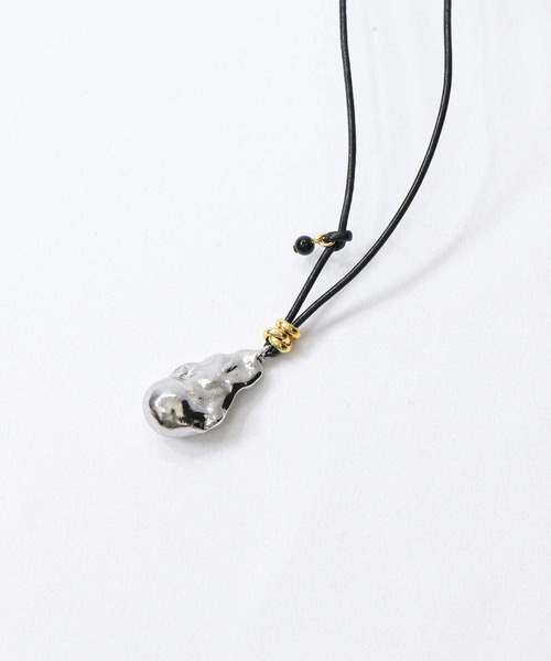 Gready Brilliant(グレディブリリアン)の「Oysterネックレス(ネックレス・レディース・シルバー×ゴールド・FREE)」の3枚目の写真