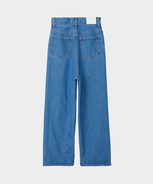 CINOH(チノ)の「2-TUCK CREASED DENIM TROUSERS M.BLUE(デニムパンツ・レディース・ブルー・4/3/2)」の3枚目の写真