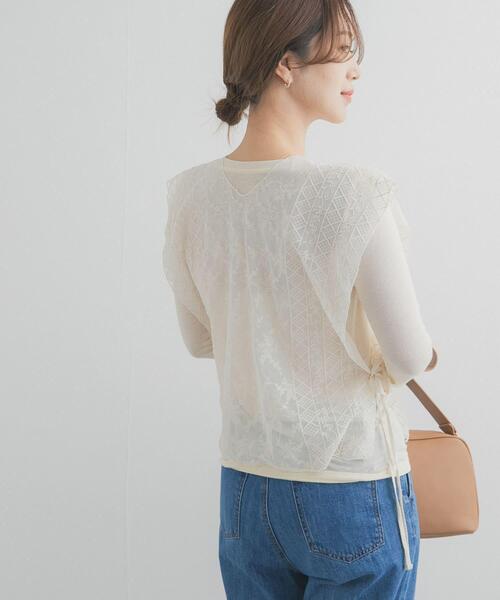 URBAN RESEARCH DOORS（アーバンリサーチドアーズ）の「2WAYレースカバー | レースベスト/セレモニー/オケージョン/入卒式/お呼ばれ/フェミニン/きれいめ/結婚式/レイヤード（ストール/ショール・レディース・ブラック/ナチュラル・ONE）」の5枚目の写真