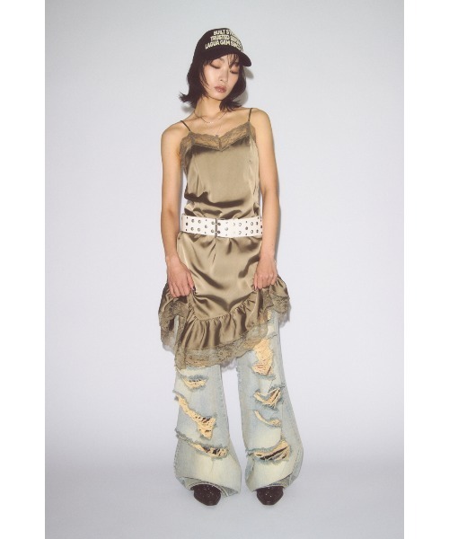 LAGUA GEM（ラグアジェム）の「SATIN LACE CAMI ワンピース（ワンピース・レディース・ブラック/オフホワイト/カーキ・SMALL/MEDIUM）」の4枚目の写真