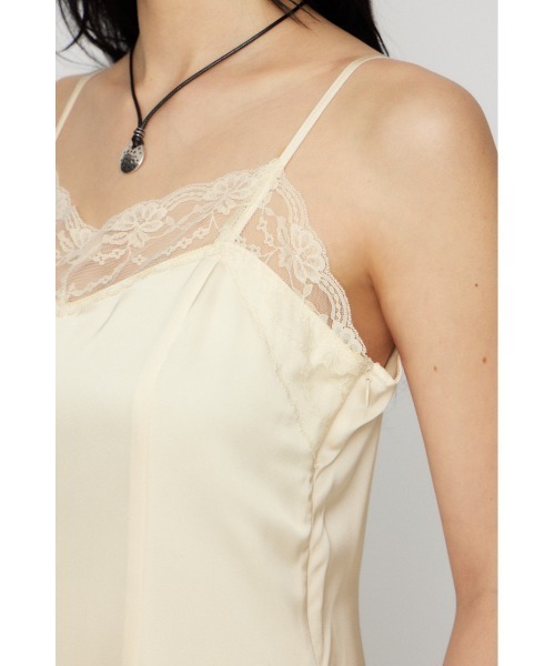 LAGUA GEM（ラグアジェム）の「SATIN LACE CAMI ワンピース（ワンピース・レディース・ブラック/オフホワイト/カーキ・SMALL/MEDIUM）」の7枚目の写真