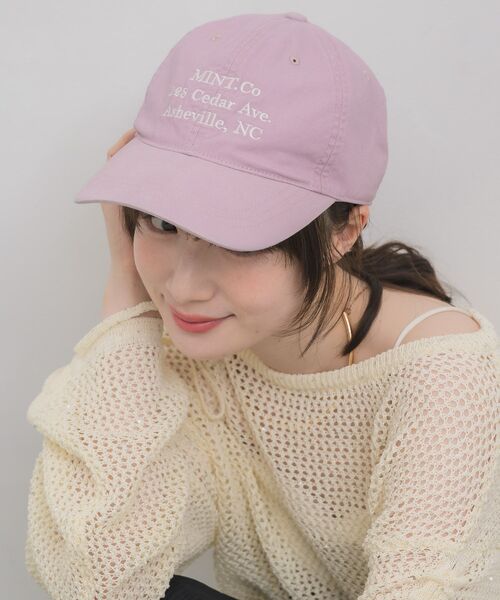 RETRO GIRL（レトロガール）の「刺繍入りウォッシュキャップ（キャップ・レディース・ピンク/オフホワイト/チャコールグレー/ブルー・ONE SIZE）」の4枚目の写真