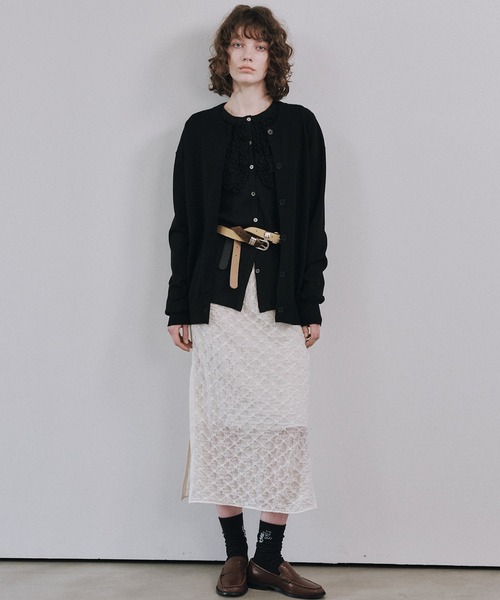 LE CIEL BLEU（ルシェルブルー）の「シフォンシュリンクレースペンシルスカート / Chiffon Shrink Lace Pencil Skirt（スカート・レディース・ホワイト/ブラック・34/36/38）」の3枚目の写真