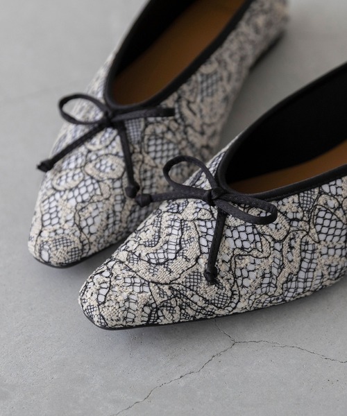 welleg（ウェレッグ）の「サテンリボン スクエアトゥ バレエシューズ（バレエシューズ・レディース・ホワイト系その他/アイボリー/ブラック/ブラウン・22.5cm/22.0cm/21.5cm/25.0cm/24.5cm/24.0cm/23.5cm/23.0cm/26.0cm/25.5cm）」の13枚目の写真