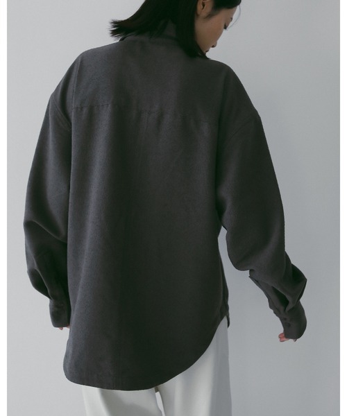 anuke（アンヌーク）の「Nep Over Shirts（シャツ/ブラウス・レディース・アイボリー/チャコールグレー・FREE）」の12枚目の写真