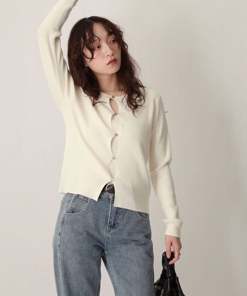 NOAHL(ノアル)の「【NOAHL】前後2wayキーホールデザインニットトップス(ニット/セーター・レディース・ピンク/アイボリー/ブラック・FREE)」の4枚目の写真