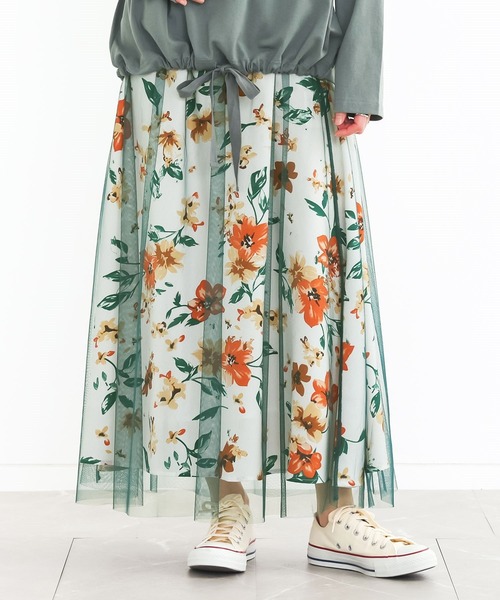 n'OrLABEL(ノアールレーベル)の「『花柄プリントチュールレイヤードスカート』(スカート・レディース・グリーン/ブラック・FREE)」の2枚目の写真