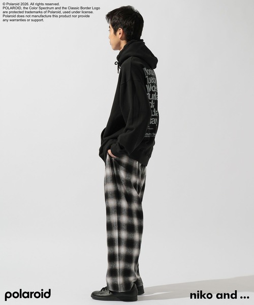 niko and...（ニコアンド）の「【Polaroid(ポラロイド)】プリントパーカー（パーカー・メンズ・オレンジ/オフホワイト/ブラック・LARGE/MEDIUM）」の22枚目の写真