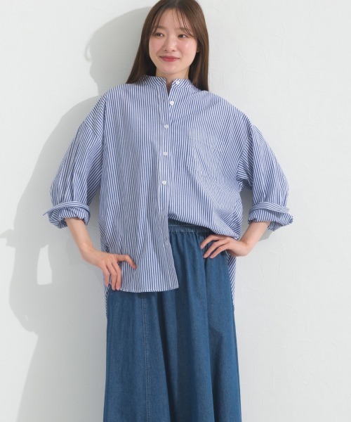 OMNES(オムネス)の「オーバーサイズバンドカラーストライプ長袖シャツ(シャツ/ブラウス・レディース・ネイビー/ブラック/グリーン・FREE)」の3枚目の写真
