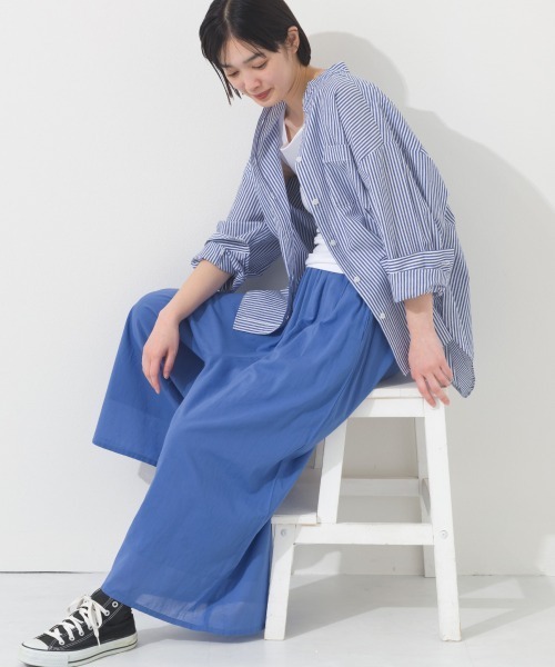OMNES(オムネス)の「オーバーサイズバンドカラーストライプ長袖シャツ(シャツ/ブラウス・レディース・ネイビー/ブラック/グリーン・FREE)」の9枚目の写真
