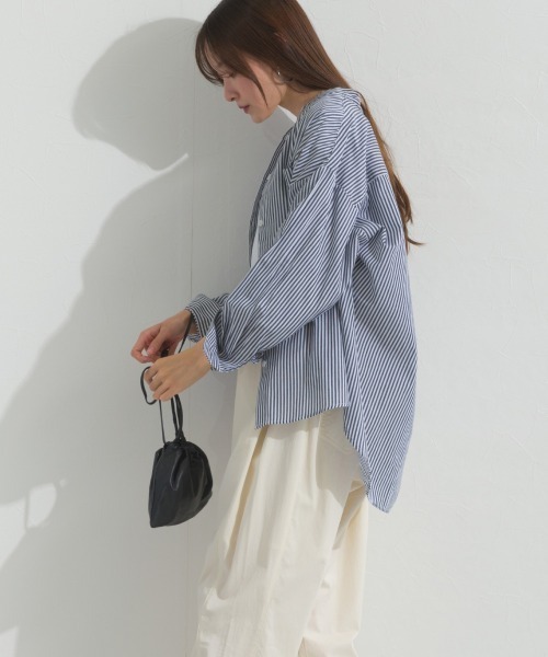 OMNES(オムネス)の「オーバーサイズバンドカラーストライプ長袖シャツ(シャツ/ブラウス・レディース・ネイビー/ブラック/グリーン・FREE)」の17枚目の写真