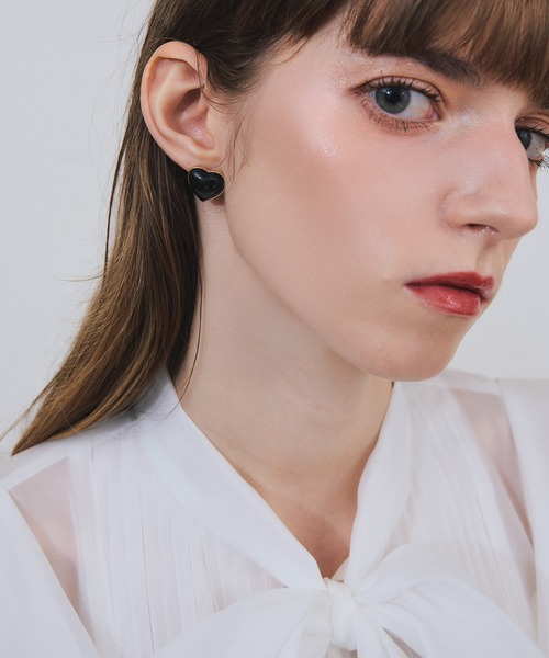 EIMY ISTOIRE(エイミーイストワール)の「EIMY プランプハートピアス(ピアス(両耳用)・レディース・ブラック/レッド・F)」の7枚目の写真