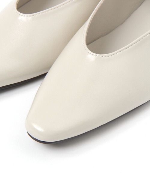 studio CLIP（スタディオクリップ）の「【抗菌防臭/クッションインソール】2WAYワンストラップバブーシュ（パンプス・レディース・オフホワイト/ブラック・MEDIUM/LARGE）」の12枚目の写真