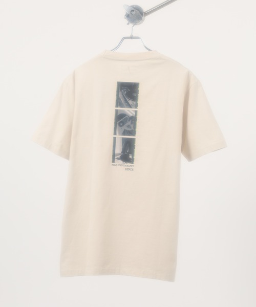 BENCH(ベンチ)の「Bench コットン プリント半袖TEEシャツ(Tシャツ/カットソー・メンズ・グレー/ベージュ系1/ベージュ系/ベージュ/ブラック/ホワイト/チャコールグレー/ネイビー/パープル/ホワイト系3/ホワイト系2/ホワイト系1/ホワイト系/ダークインディゴブルー/オールドローズ系/グリーン/ブルー/レッド/ネイビー系/グリーン系/ベージュ系2・L/M/XL)」の12枚目の写真