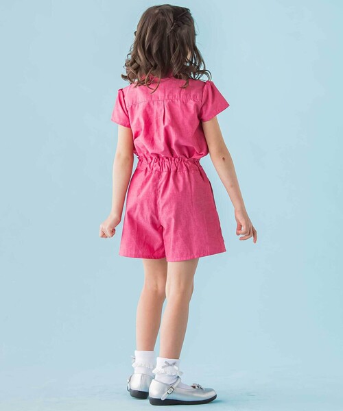 BeBe Petits Pois Vert（ベベプチポワヴェール）の「【店舗限定】ダンガリーブラウス＋ショートパンツセットアップ(95～150㎝)（セットアップ・キッズ・ブルー/レッド・110cm/130cm/140cm/120cm/150cm/100cm/95cm）」の7枚目の写真