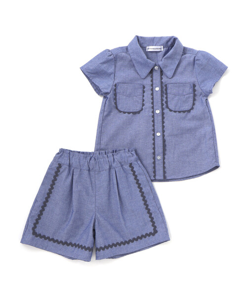 BeBe Petits Pois Vert（ベベプチポワヴェール）の「【店舗限定】ダンガリーブラウス＋ショートパンツセットアップ(95～150㎝)（セットアップ・キッズ・ブルー/レッド・110cm/130cm/140cm/120cm/150cm/100cm/95cm）」の12枚目の写真