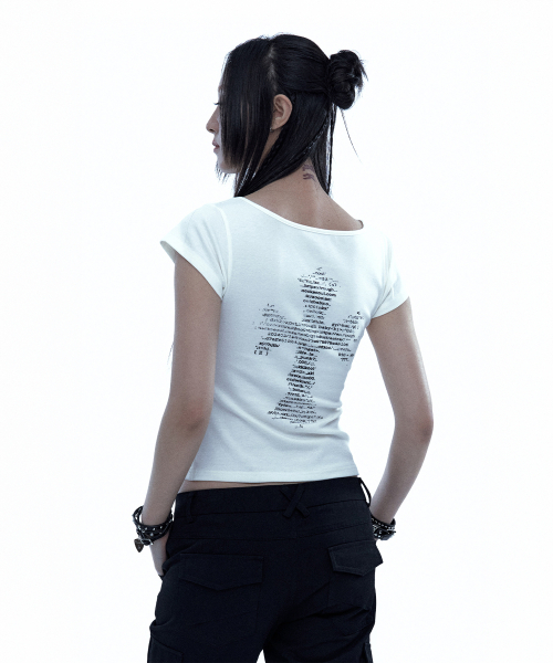ROUGHNECK(ラフネック)の「アスキー クロス ヘンリーネック Tシャツ ホワイト(Tシャツ/カットソー・レディース・その他・SMALL/MEDIUM)」の1枚目の写真