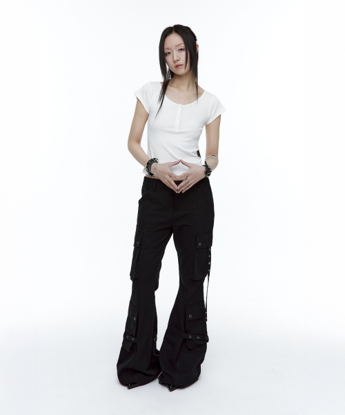 ROUGHNECK(ラフネック)の「アスキー クロス ヘンリーネック Tシャツ ホワイト(Tシャツ/カットソー・レディース・その他・SMALL/MEDIUM)」の7枚目の写真