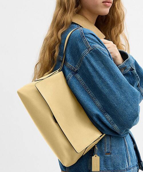 メンズ COACH イエロー ショルダーバッグ 最終値下げ