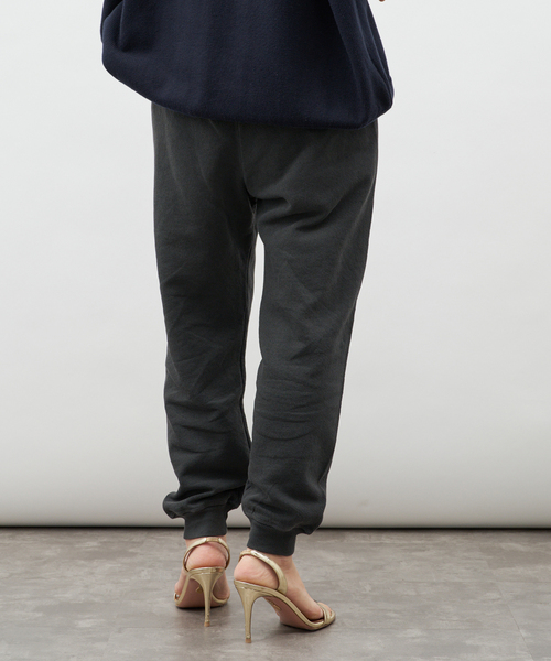 Deuxieme Classe(ドゥーズィエムクラス)の「【THE GREAT/ザ グレート】CROPPED SWEATPANT(その他パンツ・レディース・ブラック系その他・FREE)」の2枚目の写真