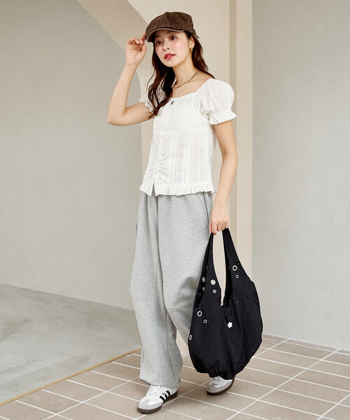 MARY QUANT(マリークワント)の「MARY QUANT × PUBLUX/マリークワント ハトメトートバッグ 限定展開(トートバッグ・レディース・ブラック/モカ/ライトグレー・ONE SIZE)」の8枚目の写真