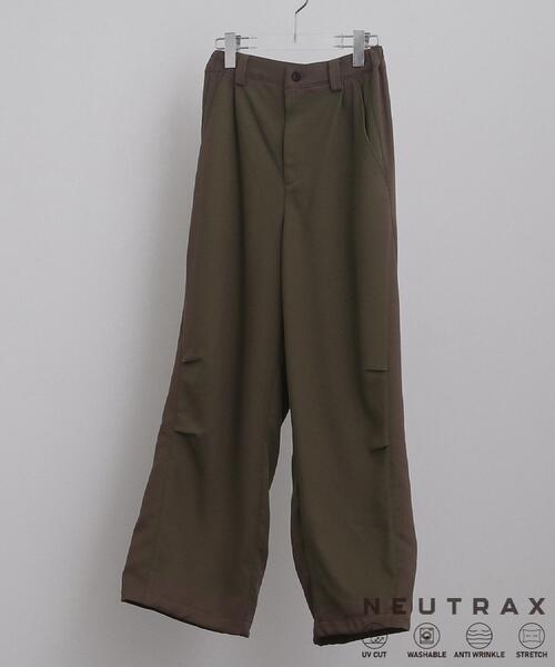 tk.TAKEO KIKUCHI(ティーケータケオキクチ)の「【UVカット/ストレッチ】NEUTRAXシリーズ パラシュートパンツ(その他パンツ・メンズ・グレー/ブラウン系その他/ブラック・03/02/01)」の1枚目の写真