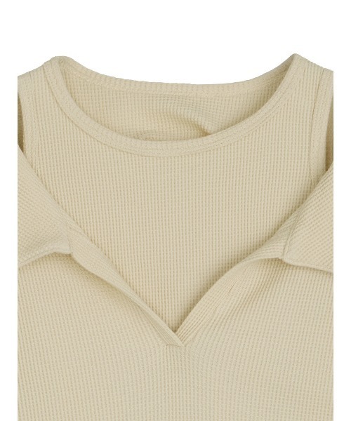 Ameri(アメリ)の「WAFFLE LAYERED DESIGN CUT TOP(Tシャツ/カットソー・レディース・カーキ/アイボリー/チャコールグレー・FREE)」の16枚目の写真