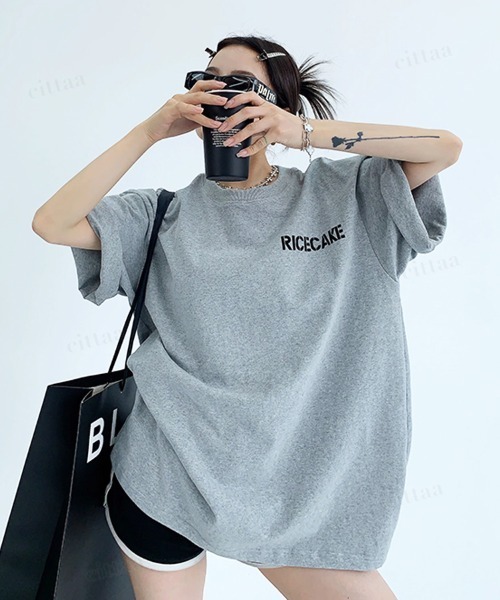 Dalfwin(ダールフィン)の「韓国ファッション RICECAKE英字プリント半袖Tシャツ(Tシャツ/カットソー・レディース・ホワイト/ブラック/グレー・FREE)」の22枚目の写真