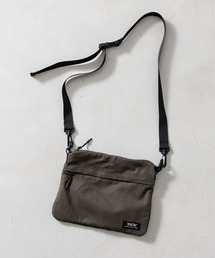 TAION（タイオン）の「【TAION(タイオン)】〈グッズ〉ノンダウン マウンテン サコッシュ（ショルダーバッグ）」