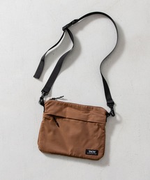 TAION（タイオン）の「【TAION(タイオン)】〈グッズ〉ノンダウン マウンテン サコッシュ（ショルダーバッグ）」