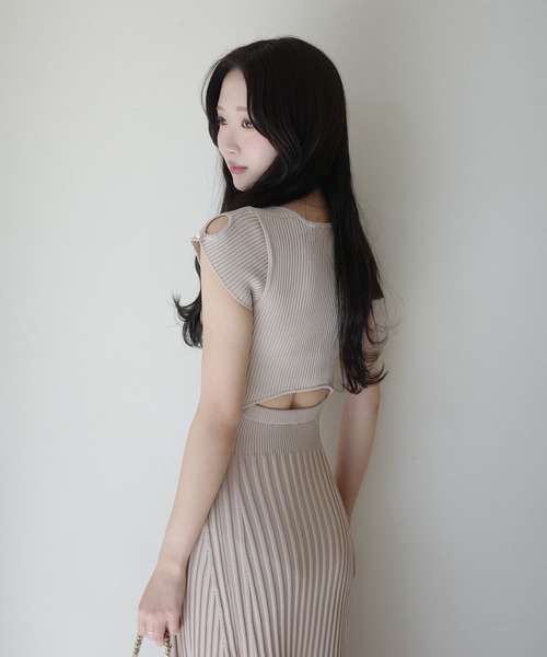 EIMY ISTOIRE(エイミーイストワール)の「フレンチスリーブリブニットフレアワンピース(ワンピース・レディース・ライトピンク/ブラック/ベージュ・38/36/34)」の14枚目の写真